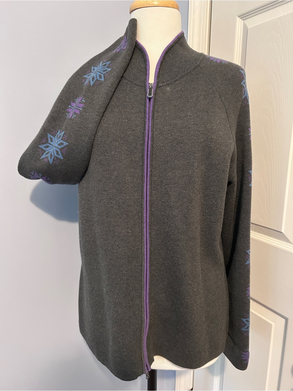 Eddie Bauer Charcoal Gray Zip Sweater Jacket with Purple Trim